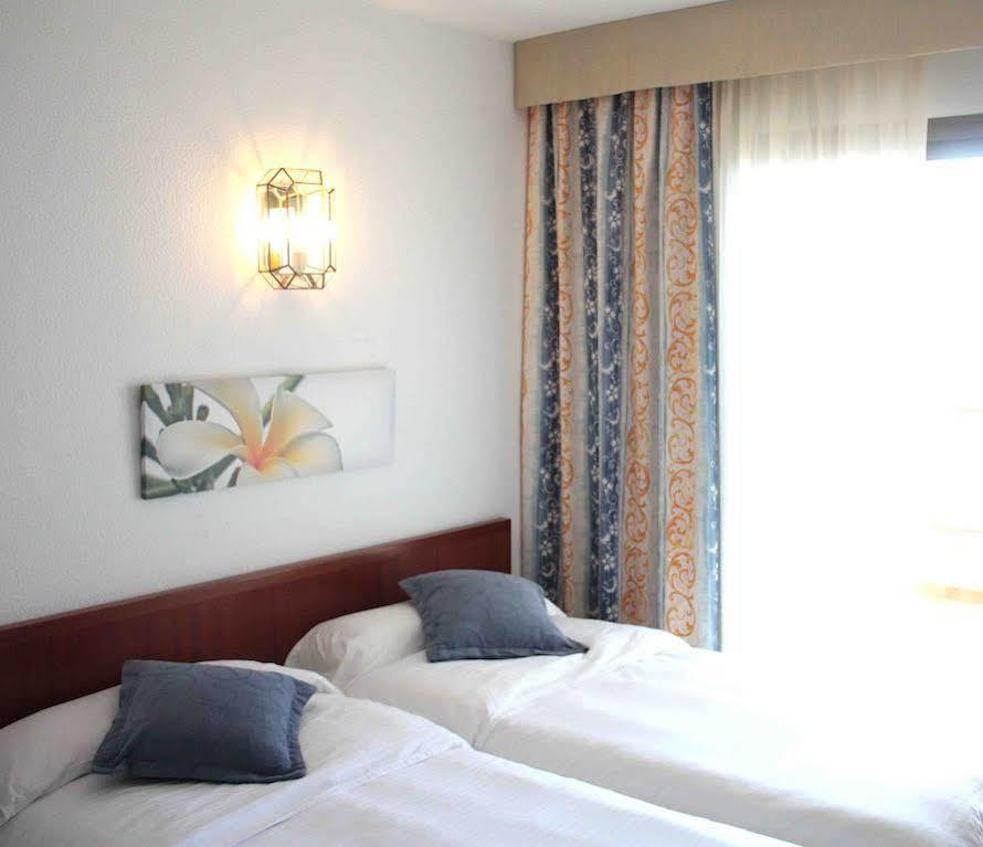 Apartamentos Maria Cristina Beach Benidorm Eksteriør billede